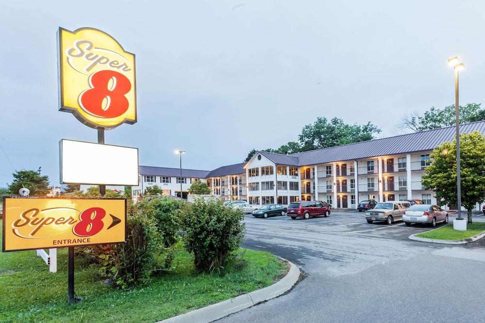 Super 8 By Wyndham Sevierville Riverside Extérieur photo