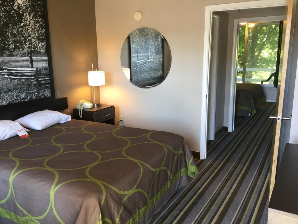 Super 8 By Wyndham Sevierville Riverside Extérieur photo