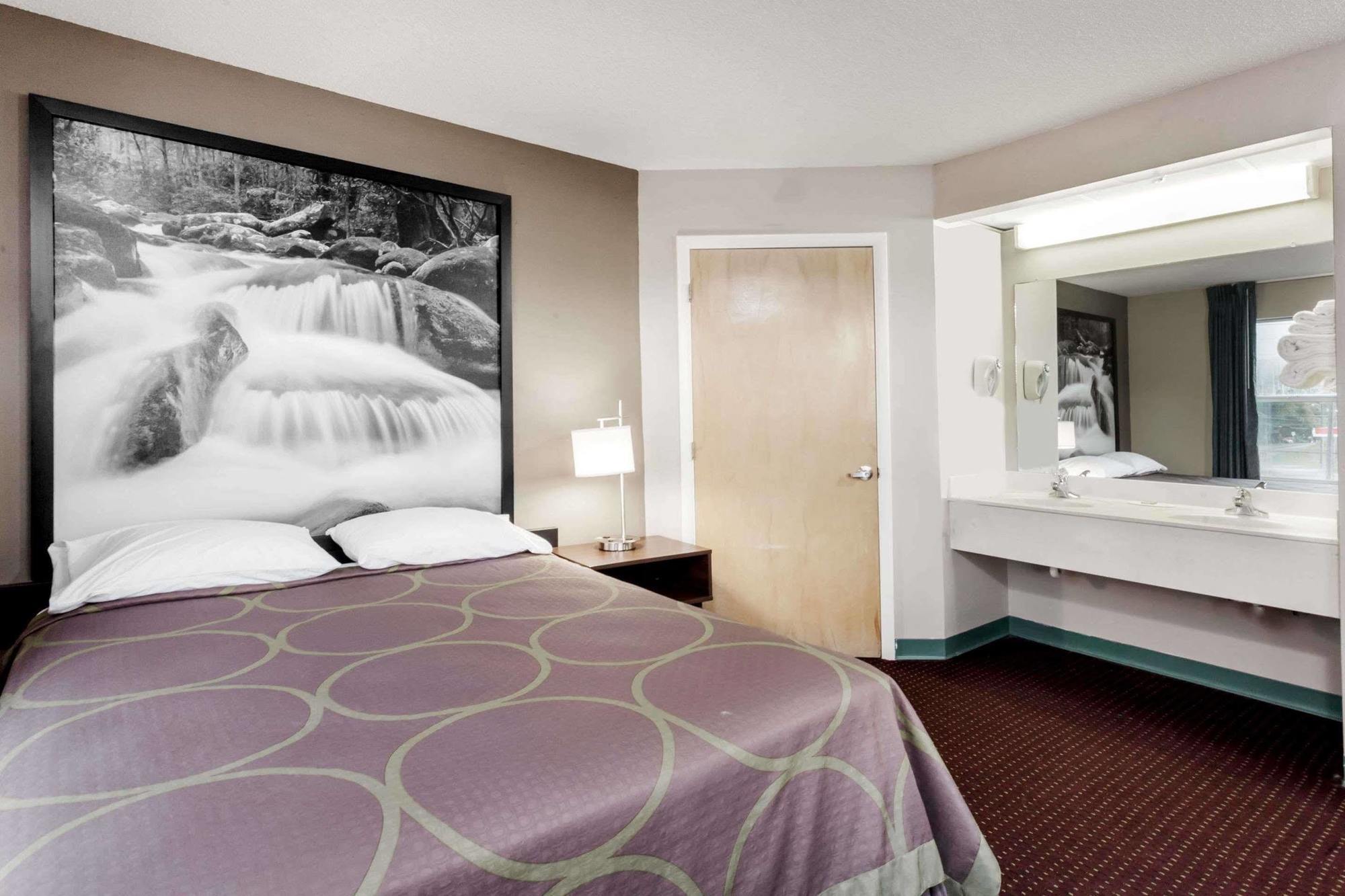Super 8 By Wyndham Sevierville Riverside Extérieur photo